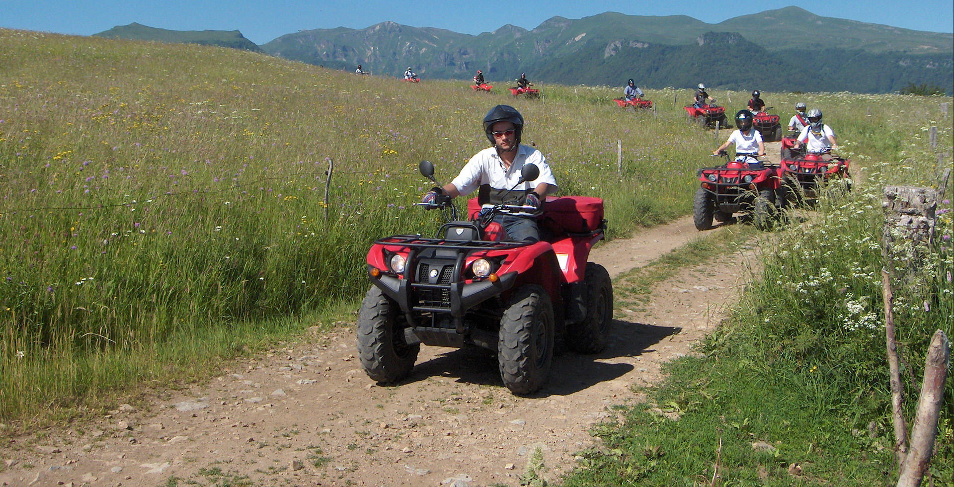 randonnee quad auvergne