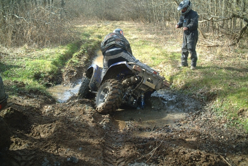 quad boue montagne auvergne